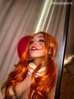 Valkyrae cosplay pics as Pennywise